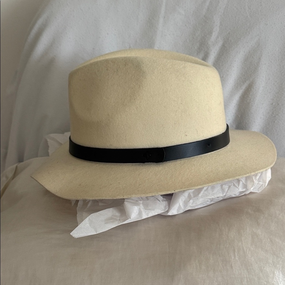 Phenix Beige Fedora with Dark Band